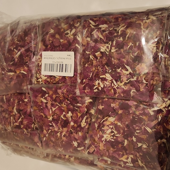 30 Packs Wedding Dried Flower Petal Confetti with 1 White Cone Box - Picture 7 of 8